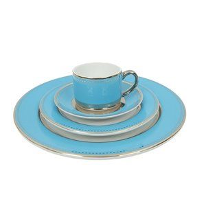 CRU Lauderdale Pattern Darbie Angell 4-Piece Place Setting China Dinnerware Box